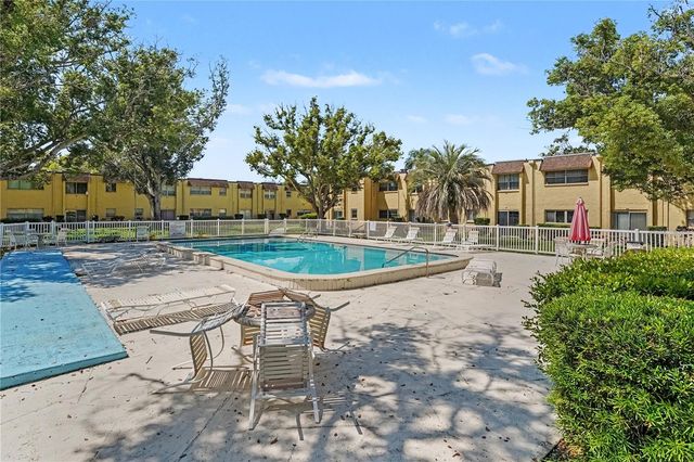 4450 40TH AVENUE N D12, St Petersburg, FL 33714