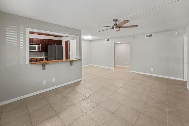 4450 40TH AVENUE N D12, St Petersburg, FL 33714