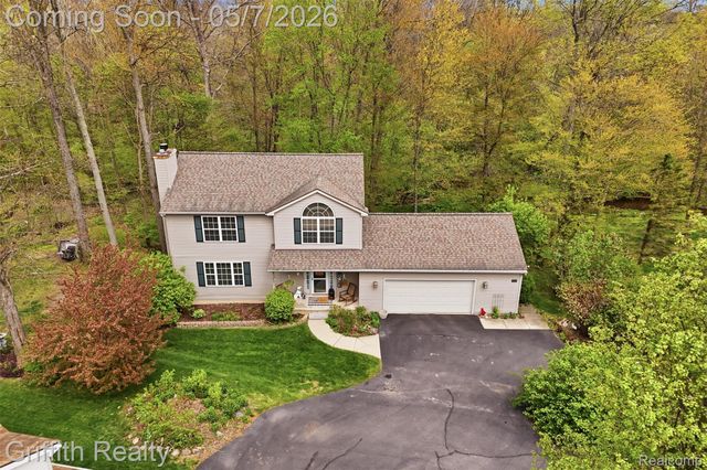 2000 Laurel Oak Drive, Oceola Township, MI 48855