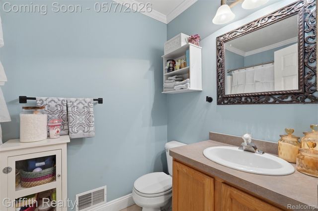 2000 Laurel Oak Drive, Oceola Township, MI 48855