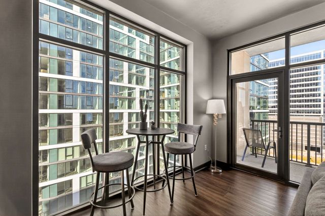 1510 Demonbreun St Apt 904, Nashville, TN 37203