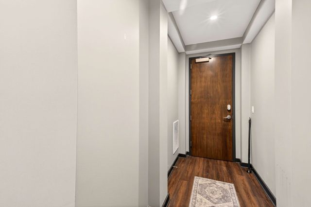 1510 Demonbreun St Apt 904, Nashville, TN 37203