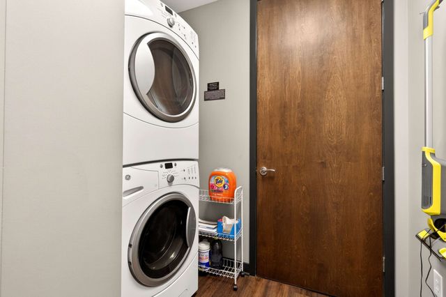 1510 Demonbreun St Apt 904, Nashville, TN 37203