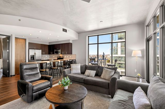 1510 Demonbreun St Apt 904, Nashville, TN 37203