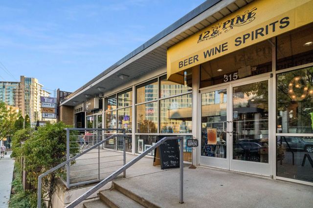 1510 Demonbreun St Apt 904, Nashville, TN 37203