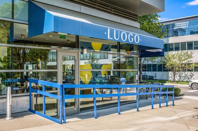 1510 Demonbreun St Apt 904, Nashville, TN 37203