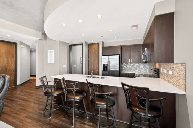 1510 Demonbreun St Apt 904, Nashville, TN 37203