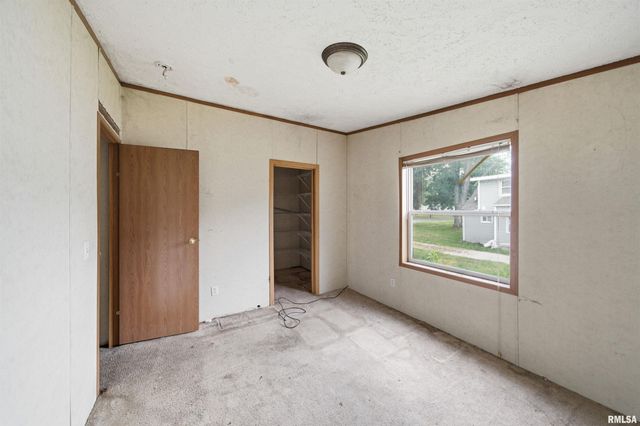 1504 HILLVIEW Drive, Pekin, IL 61554