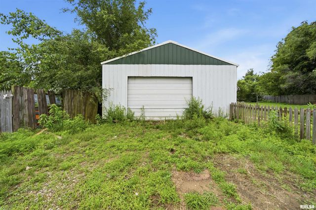 1504 HILLVIEW Drive, Pekin, IL 61554