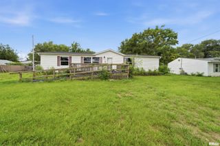 1504 HILLVIEW Drive, Pekin, IL 61554