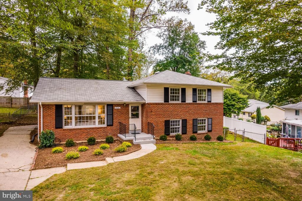 14020 DRAKE DR, Rockville, MD 20853