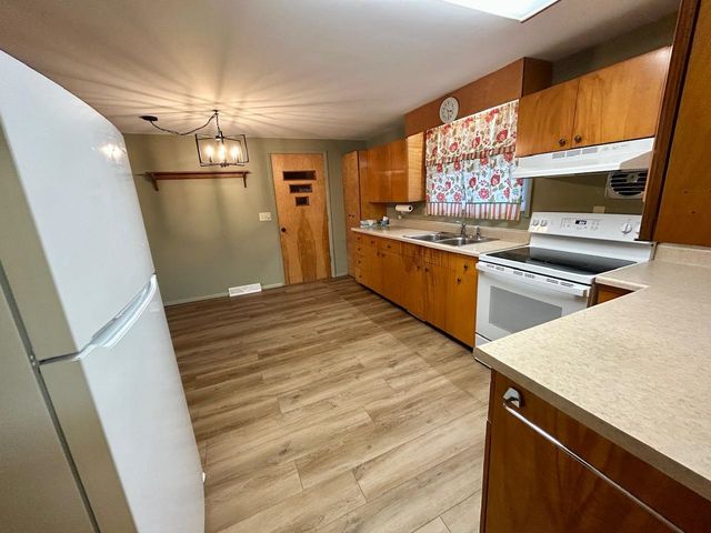 123 S Shearer Road, Gladwin, MI 48624