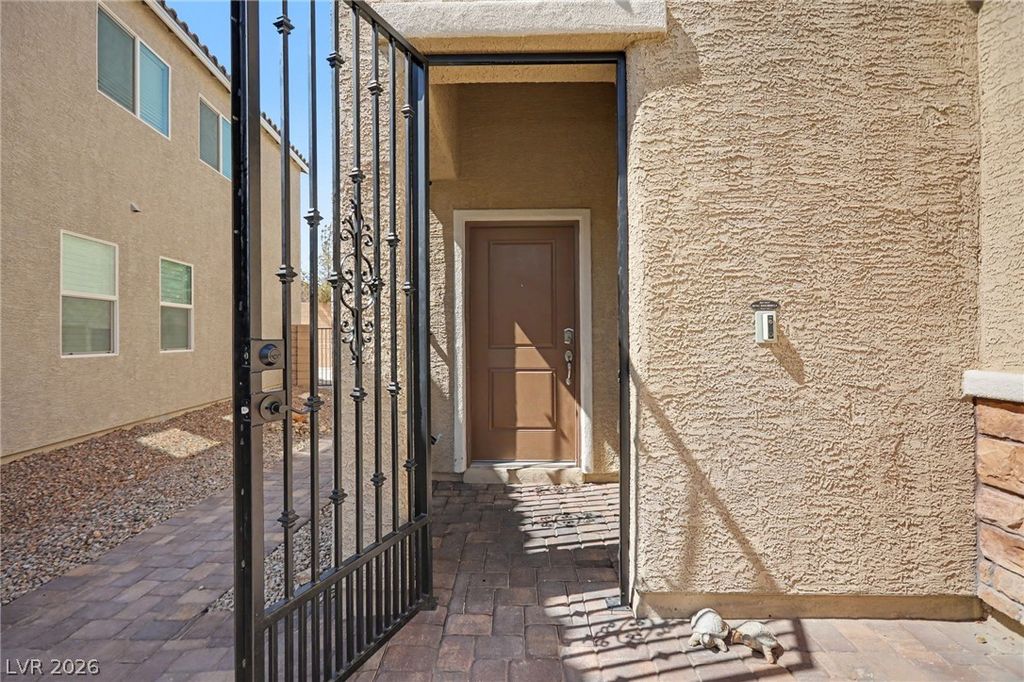 5731 Sedona Springs Street, North Las Vegas, NV 89031 — photo 4