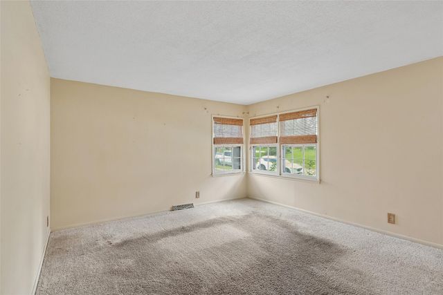 4434 SE 3rd Street, Des Moines, IA 50315