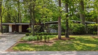 5959 Rosetta Street, Dearborn Heights, MI 48127