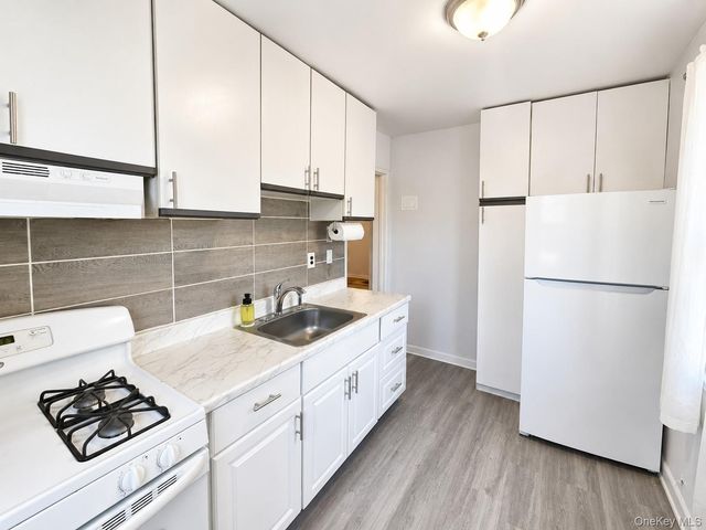 131 39 234 Street LL, Rosedale, NY 11422