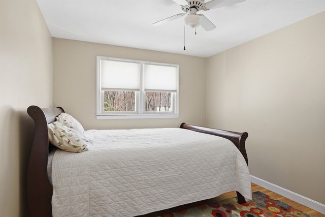 8 Old Coach Road, Salem, NH 03079