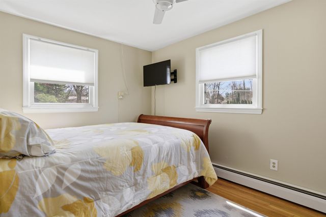 8 Old Coach Road, Salem, NH 03079
