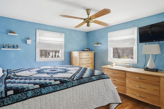 8 Old Coach Road, Salem, NH 03079