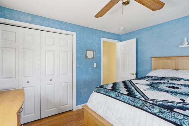 8 Old Coach Road, Salem, NH 03079