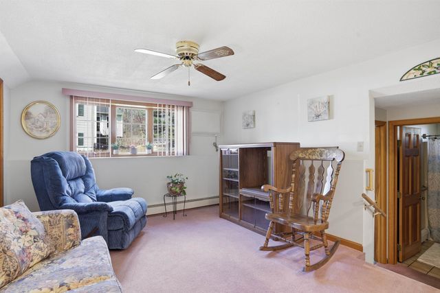 8 Old Coach Road, Salem, NH 03079
