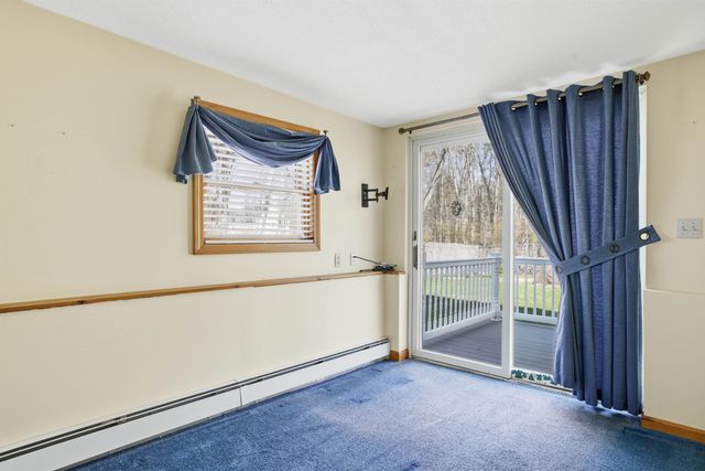 8 Old Coach Road, Salem, NH 03079