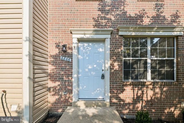 6866 CHASEWOOD CIR, Centreville, VA 20121