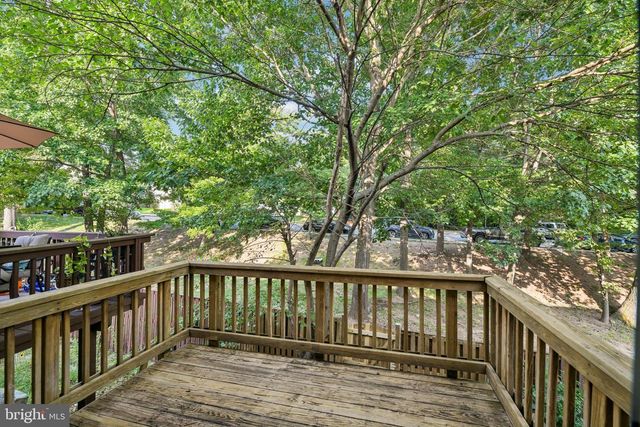 6866 CHASEWOOD CIR, Centreville, VA 20121