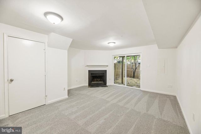 6866 CHASEWOOD CIR, Centreville, VA 20121