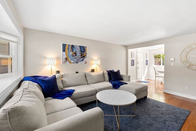 51 Hadley Rd, Framingham, MA 01701