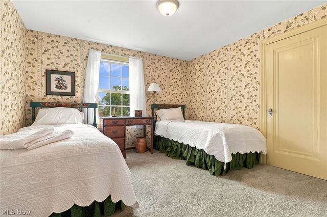 302 Summit Street SW, North Canton, OH 44720