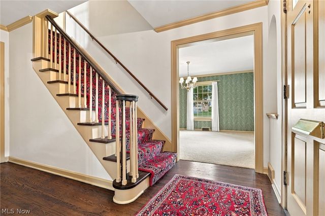 302 Summit Street SW, North Canton, OH 44720