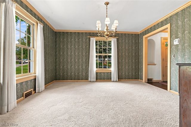 302 Summit Street SW, North Canton, OH 44720
