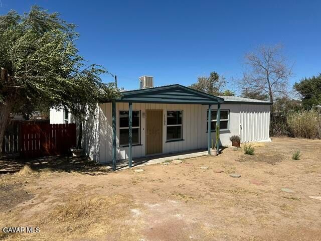 1105 Elizabeth Lake Road, Palmdale, CA 93551