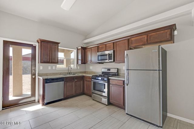 159 Homedale Drive, El Paso, TX 79928