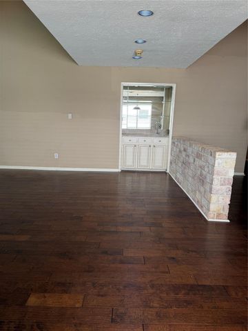 10102 Sagecourt Drive, Houston, TX 77089