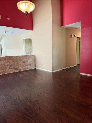 10102 Sagecourt Drive, Houston, TX 77089