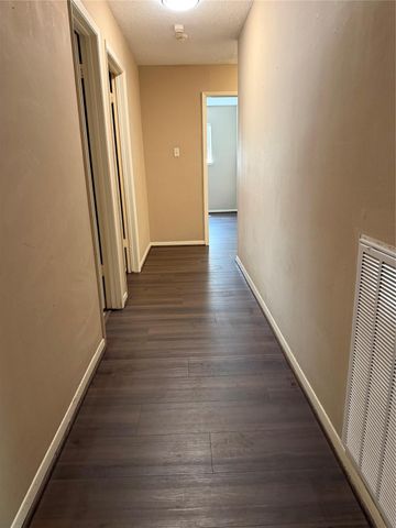 10102 Sagecourt Drive, Houston, TX 77089