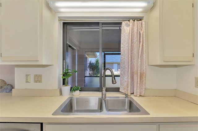 5814 JACKSON LANE, Venice, FL 34293