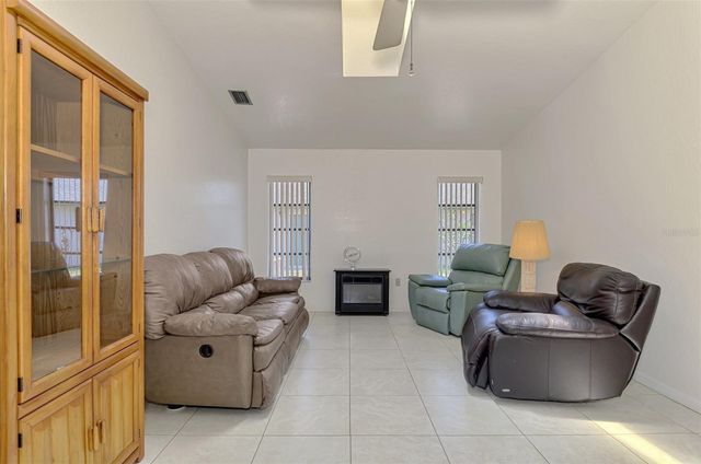 5814 JACKSON LANE, Venice, FL 34293