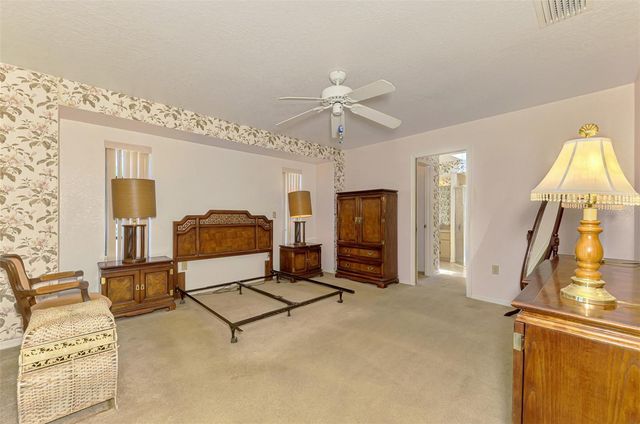 5814 JACKSON LANE, Venice, FL 34293