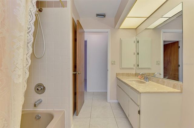 5814 JACKSON LANE, Venice, FL 34293