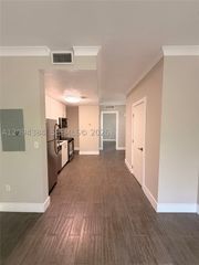 115 Menores Ave 8, Coral Gables, FL 33134