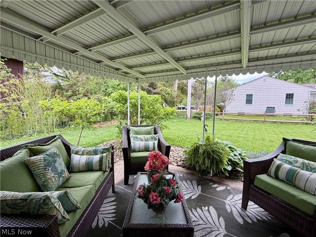 875 Princeton Avenue, Amherst, OH 44001
