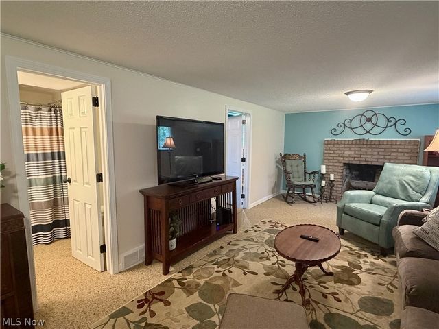875 Princeton Avenue, Amherst, OH 44001