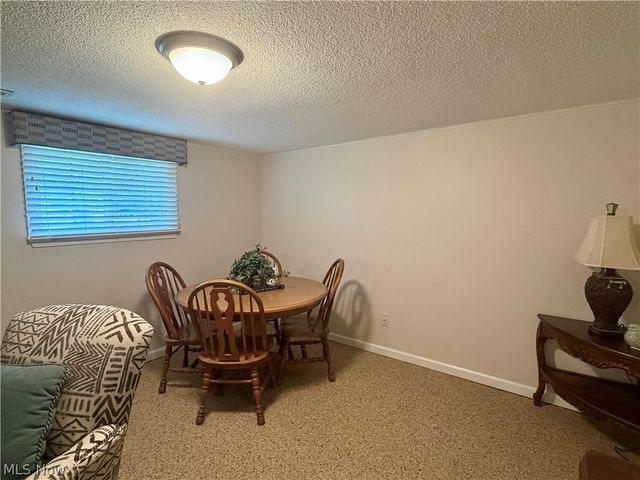 875 Princeton Avenue, Amherst, OH 44001