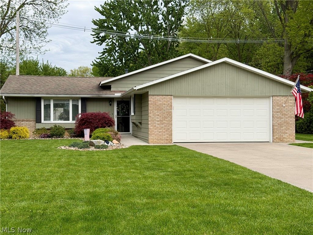 875 Princeton Avenue, Amherst, OH 44001