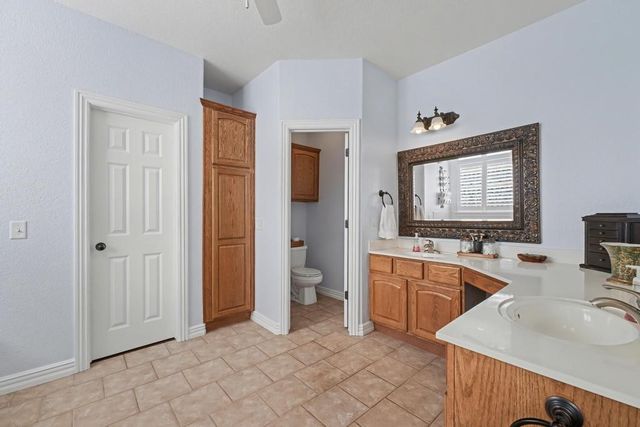 2959 N Dorchester Drive, Fayetteville, AR 72703