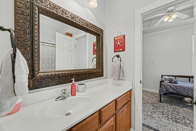 2959 N Dorchester Drive, Fayetteville, AR 72703