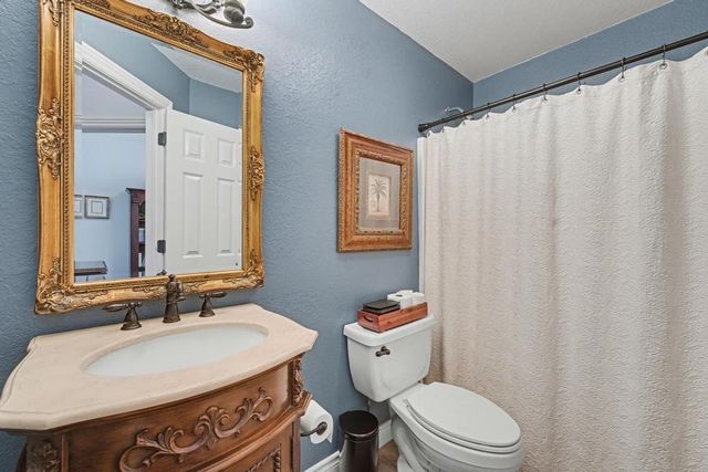 2959 N Dorchester Drive, Fayetteville, AR 72703